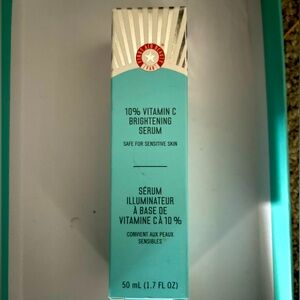 First Aid Beauty 10% vitamin C serum
